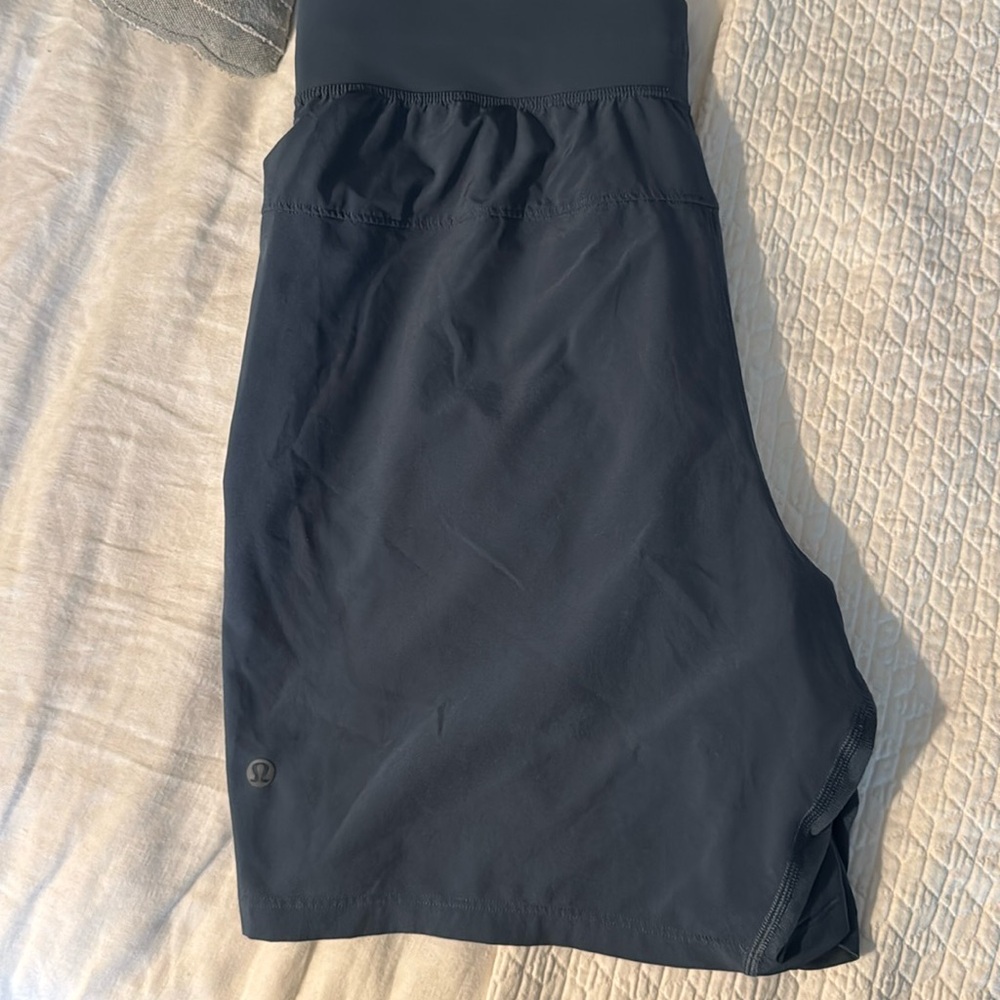 Lululemon THE short linerless 7inch.